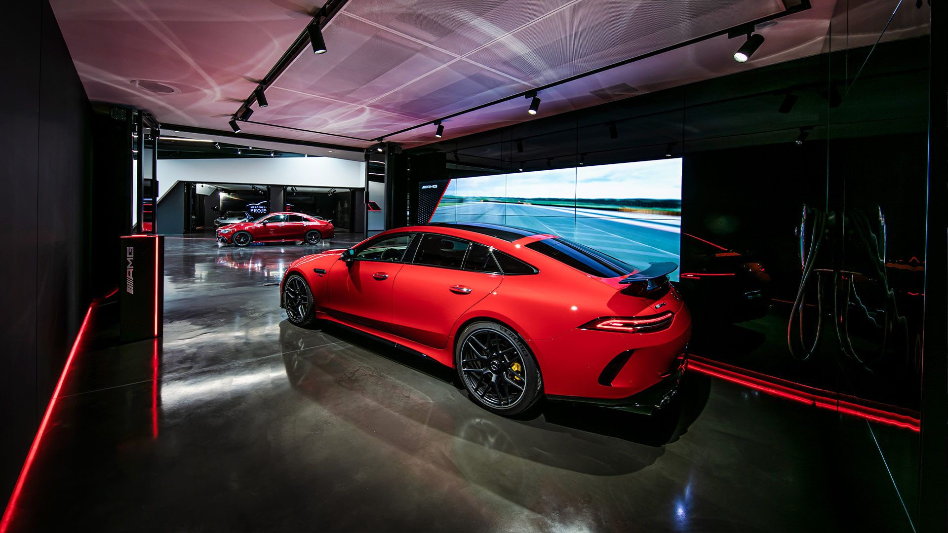 Innenansicht des AMG Customer Delivery Center in Affalterbach