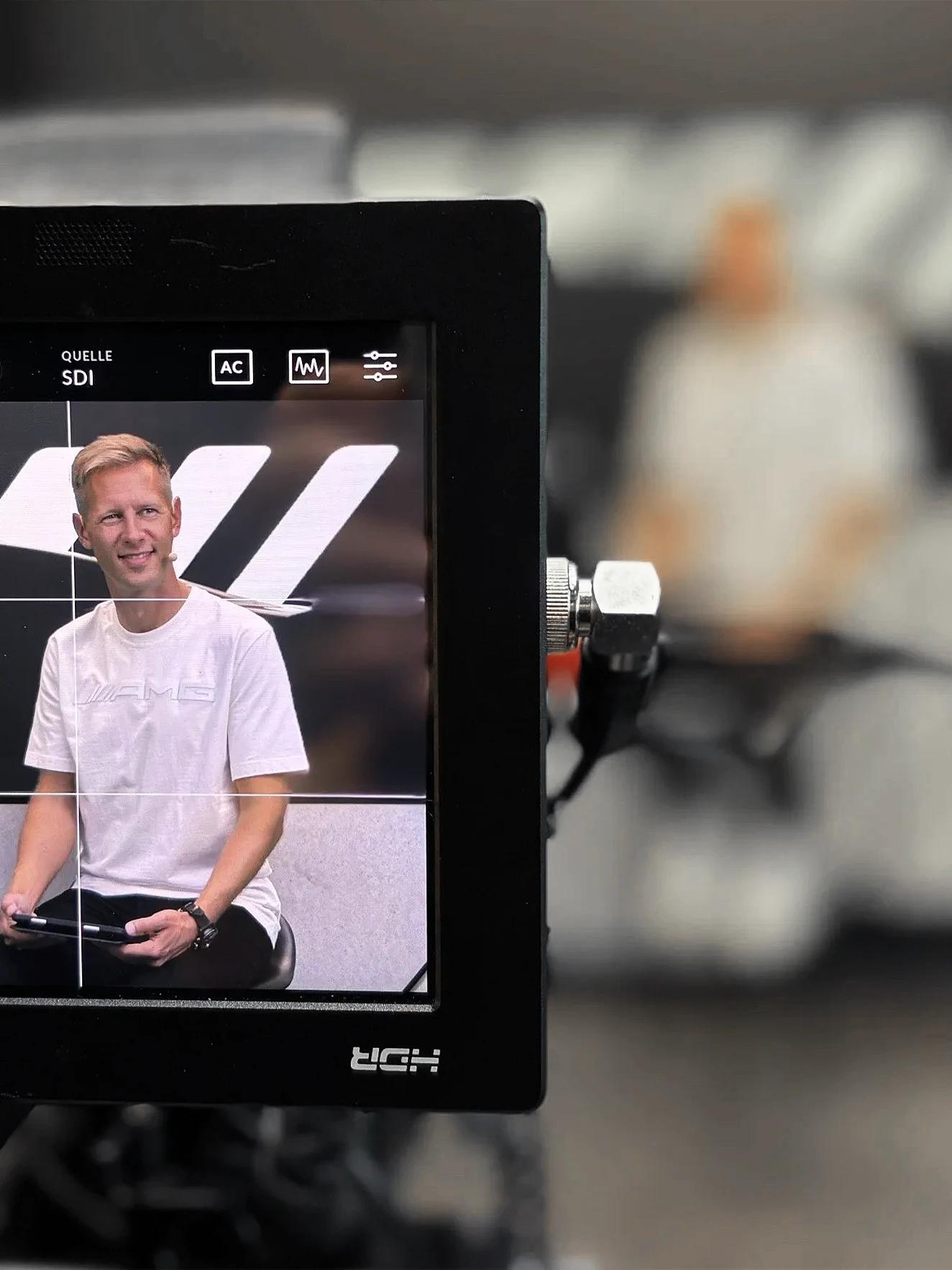 AMG Allstar Matthias vor der Kamera