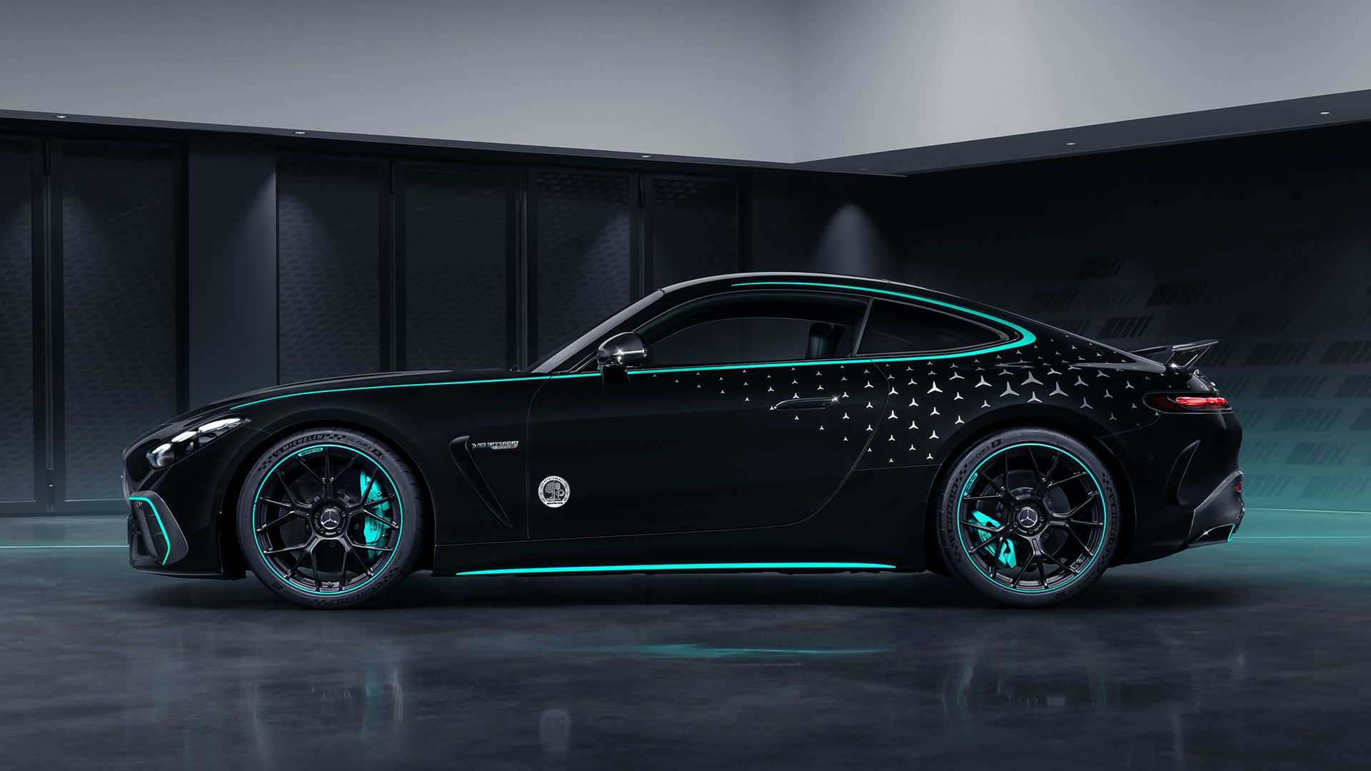 Seitenansicht des Mercedes-AMG GT 63 PRO 4MATIC+ Motorsport Collectors Edition