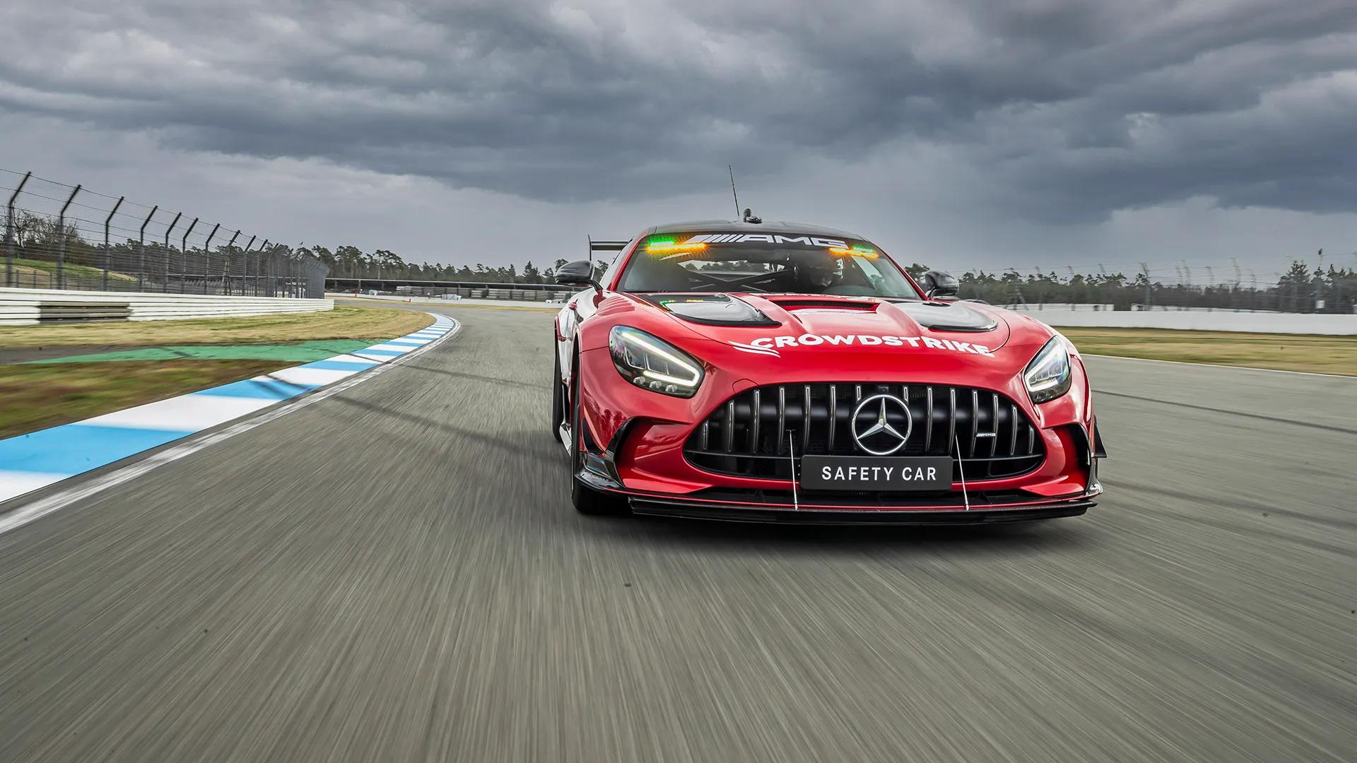 Safety Car on track