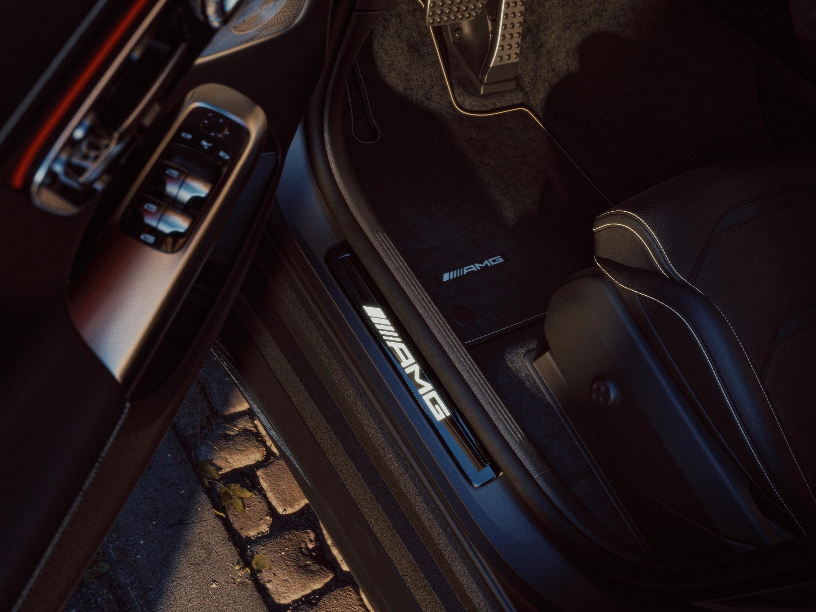 Door sill trim with AMG lettering