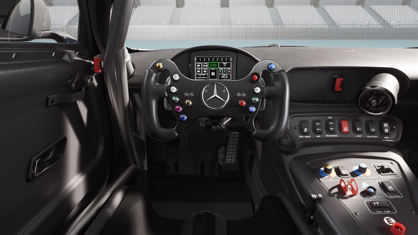 Adjustable racing pedal setup of the Mercedes-AMG GT4