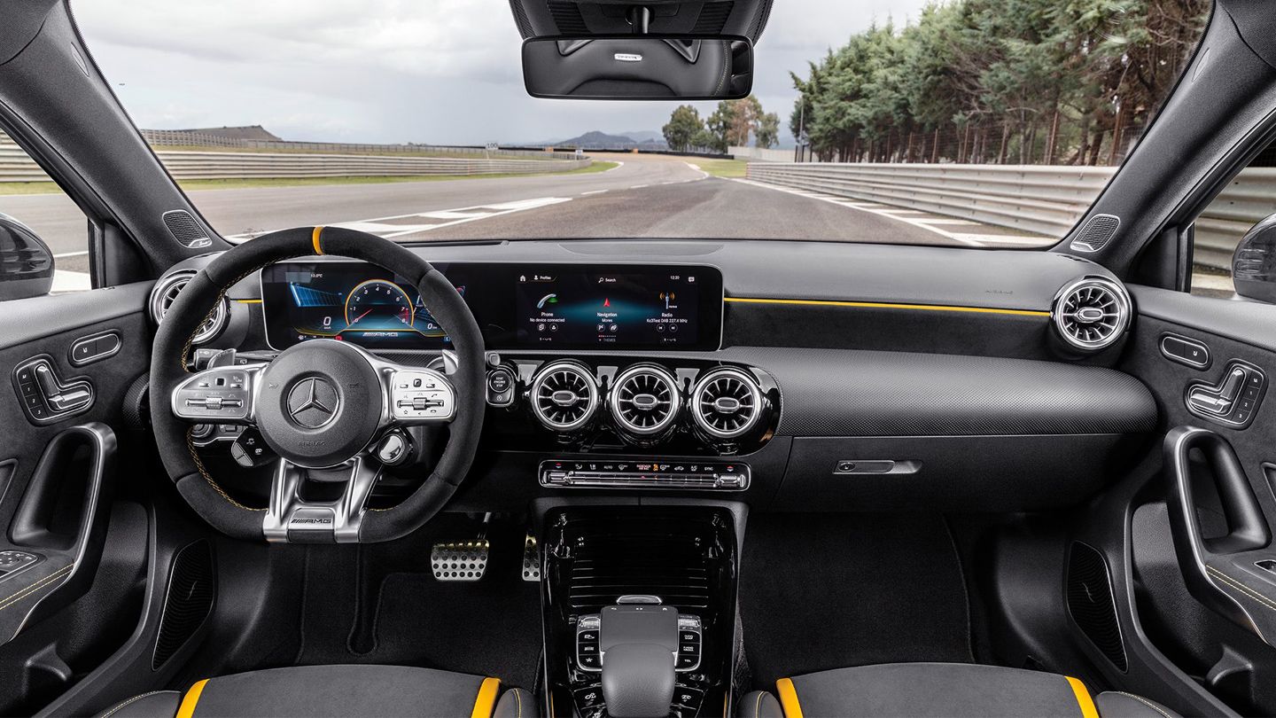 Interior of the Mercedes-AMG A 45 S 4MATIC+